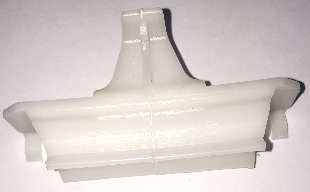 TAMPON BAĞLANTI PLASTİĞİ (ARKA) 25214 COROLLA 1.3i XLİ-1.4i-1.6i (AE100-AE101)