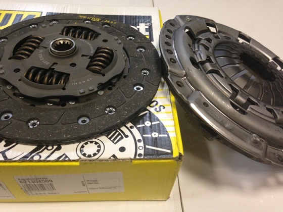 DEBRİYAJ SETİ 621304509 ASTRA-H-J (04-) Z16XEP Z18XE COMBO-C CORSA-C ZAFIRA