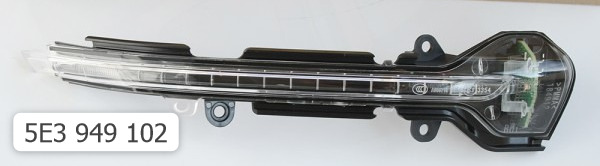 AYNA SİNYALİ LEDLİ SAĞ OCTAVIA YM