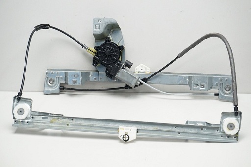 CAM KRİKOSU ÖN SAĞ 807207012R KANGO III