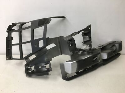 TAMPON BRAKETİ ÖN SAĞ 8200412403 MEGANE II