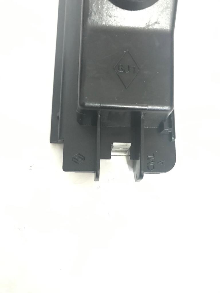 PLAKA LAMBASI 8200957874 CLIO IV SYMBOL SANDERO 03-16