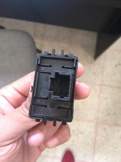 CAM ANAHTARI AN729 MEGANE TEKLİ