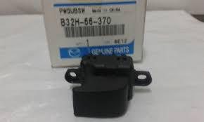 Mazda3 Sağ Cam Açma Kapama Anahtarı 2004 2009 Tekli Düğme 5 Fişli