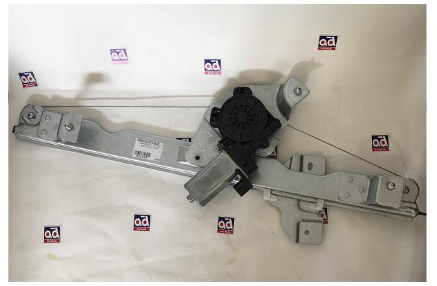 CAM KRİKOSU ÖN SAĞ 8200733828 DUSTER SANDERO LOGAN