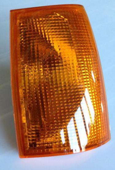 Renault R9 Brodaway Ön Sol Sinyal Lambası Sarı Duysuz
