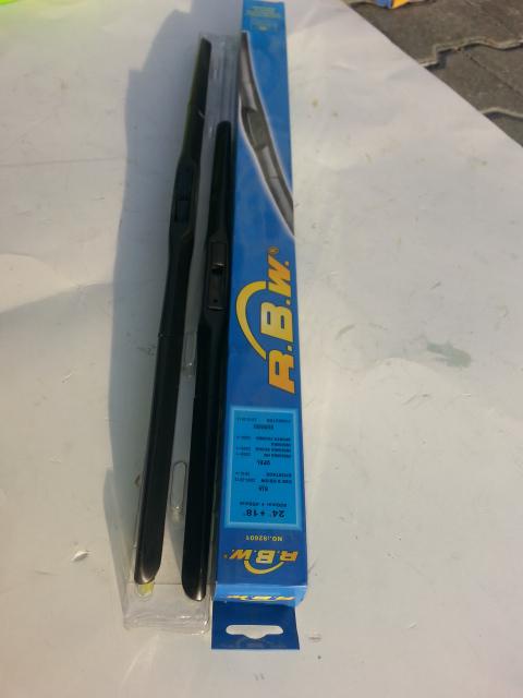 SİLGİ SÜPÜRGESİ TAKIM SGR 92601 INSIGNIA CEED MUZ TİP 600+450